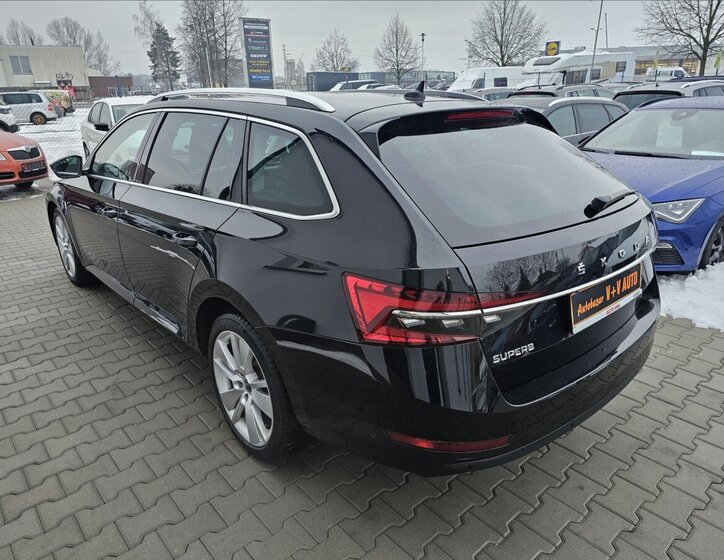 Škoda Superb 8