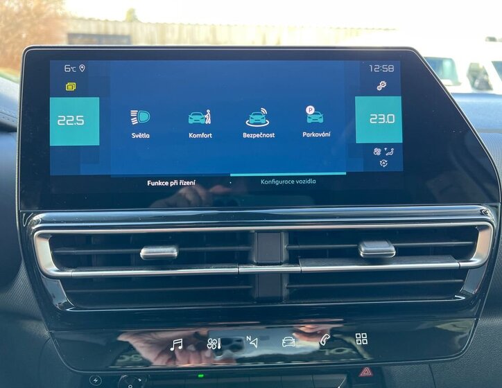 Citroën C5 Aircross SUV 1,6 l 133 kw