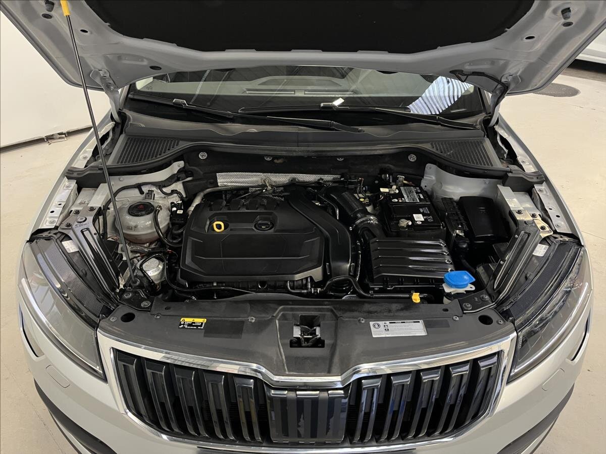 Škoda Karoq SUV 1,5 l 110 kw