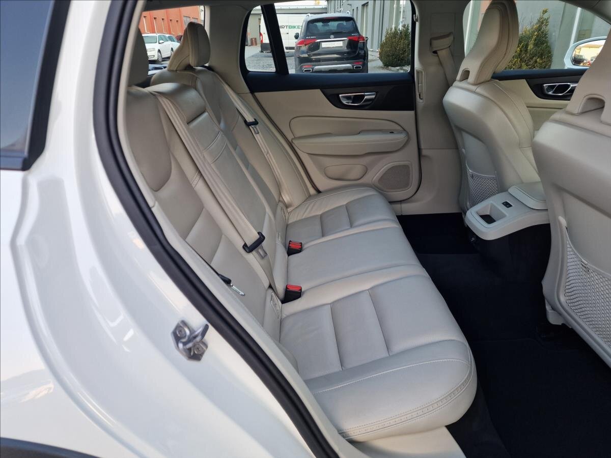 Volvo V60 Kombi 2,0 l 140 kw