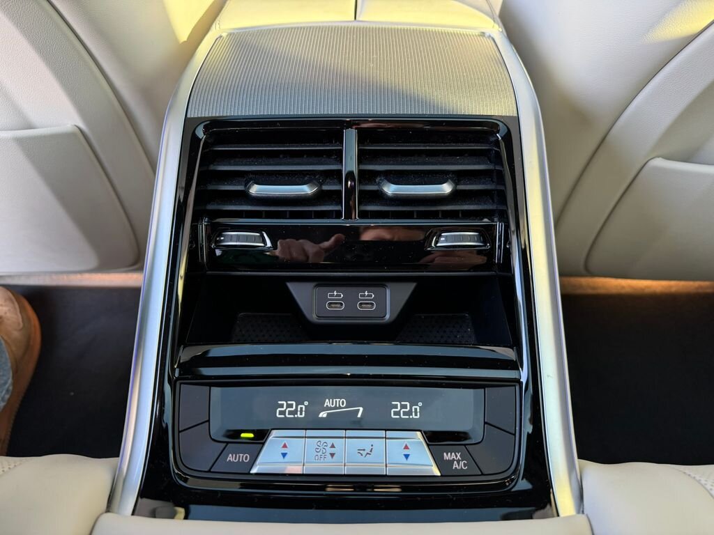 BMW Řada 8 Sedan / Limuzína 3,0 l 245 kw