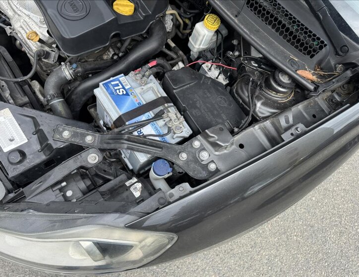 Lancia Delta Hatchback 2,0 l 121 kw