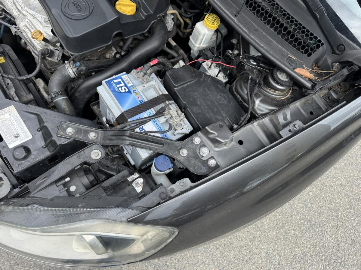 Lancia Delta Hatchback 2,0 l 121 kw