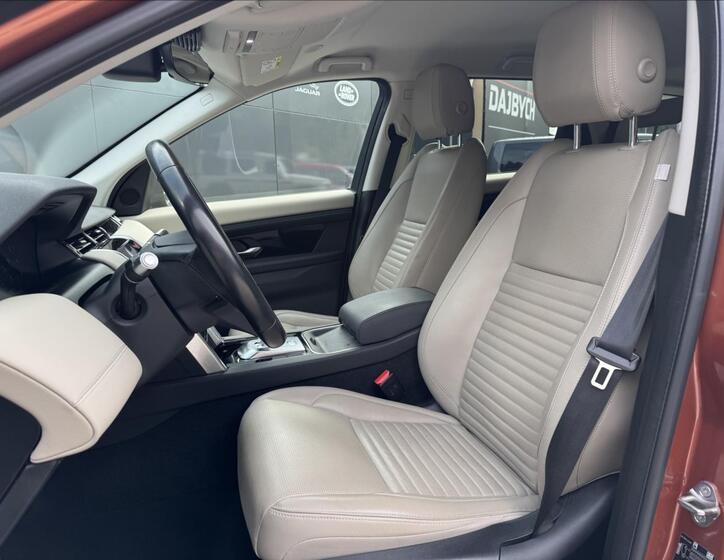 Land Rover Discovery Sport 11