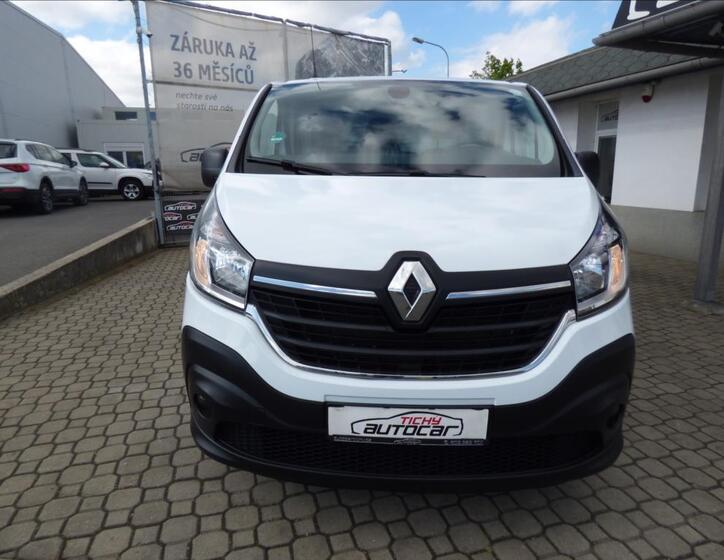Renault Trafic 8