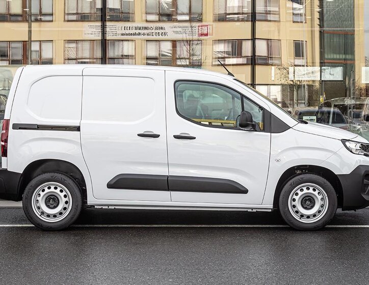 Peugeot Partner Skříň 1,5 l 96 kw