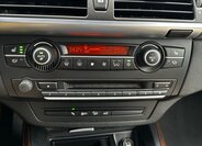 BMW X5 Kombi 3,0 l 180 kw