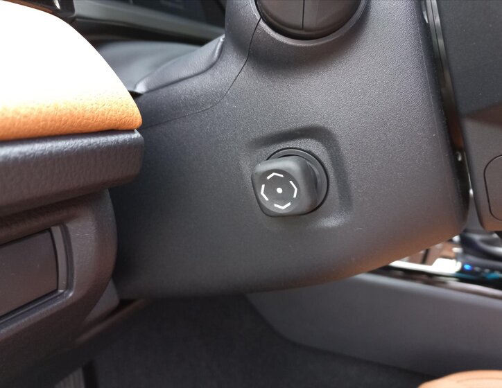 Toyota Camry Sedan 2,5 l 137 kw