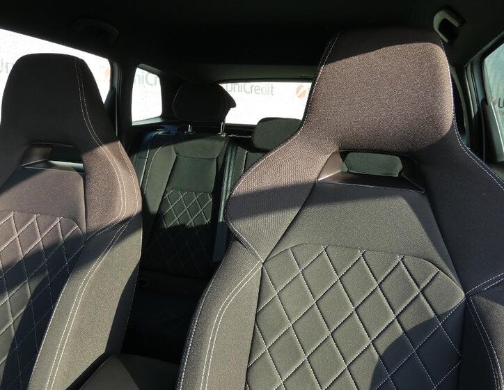 Škoda Karoq SUV / Terénní 1,5 l 110 kw