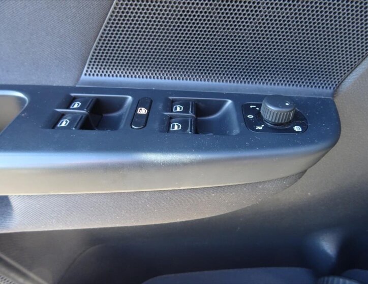 Volkswagen Golf Kombi 2,0 l 103 kw