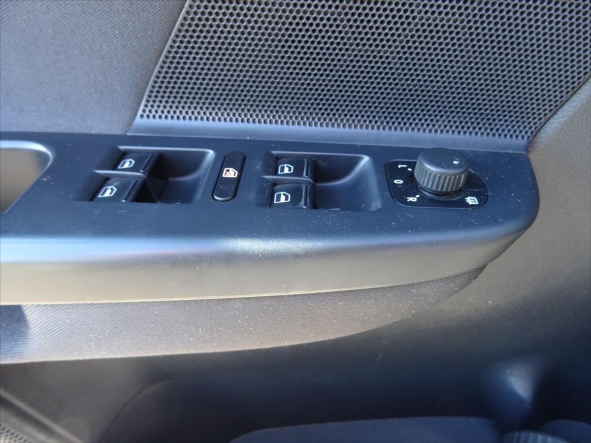 Volkswagen Golf Kombi 2,0 l 103 kw