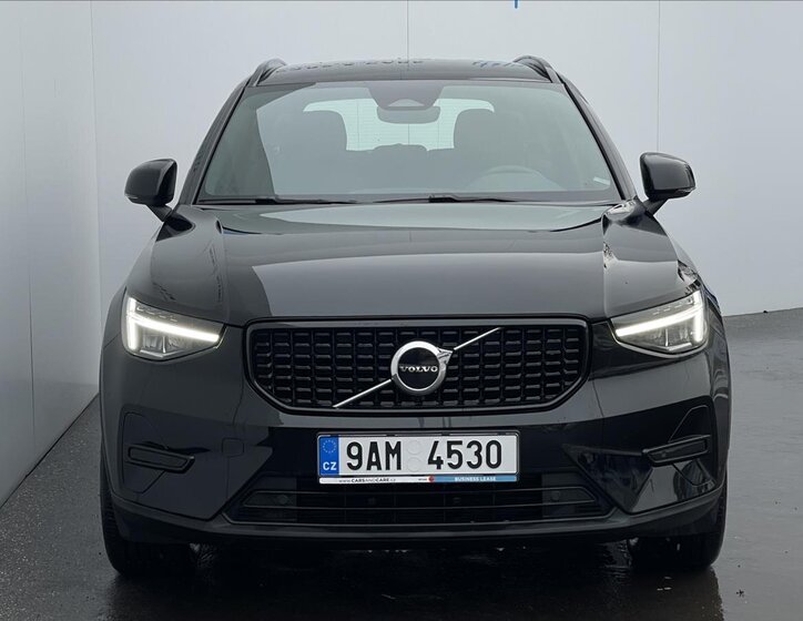 Volvo XC40 SUV 2,0 l 145 kw