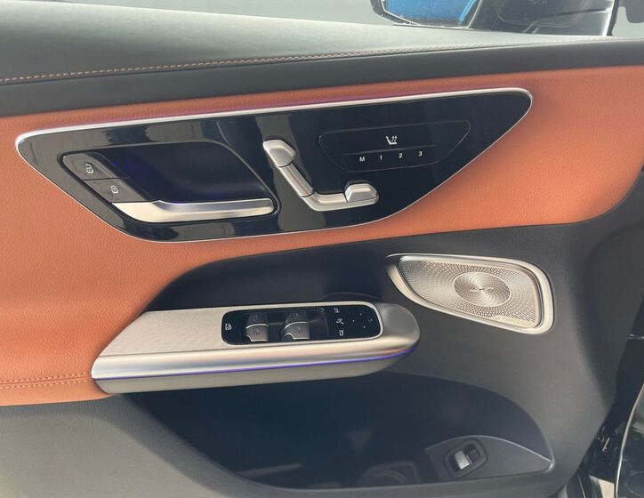 Mercedes-Benz GLC 10