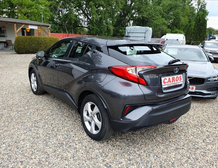 Toyota C-HR 5