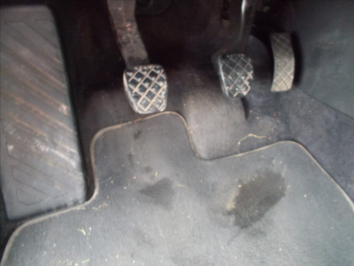 Volkswagen Passat Kombi 1,4 l 110 kw