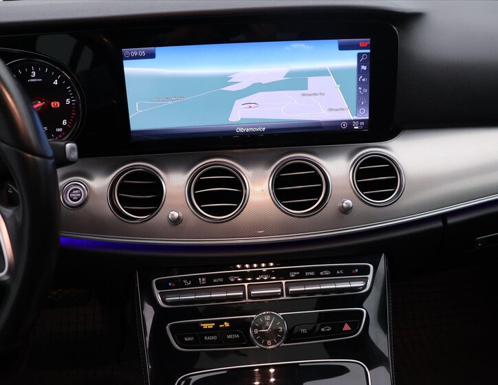 Mercedes-Benz Třídy E Kombi 2,9 l 250 kw