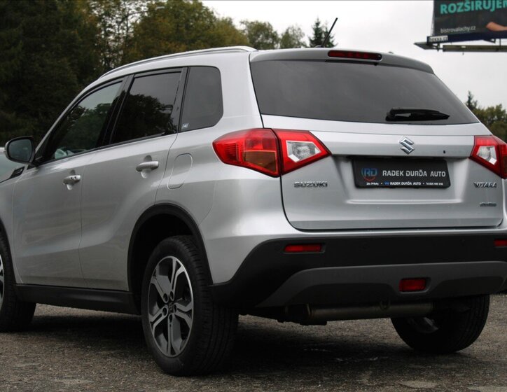 Suzuki Vitara SUV / Terénní 1,6 l 88 kw