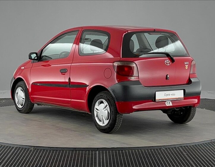 Toyota Yaris Hatchback 998,0 50 kw