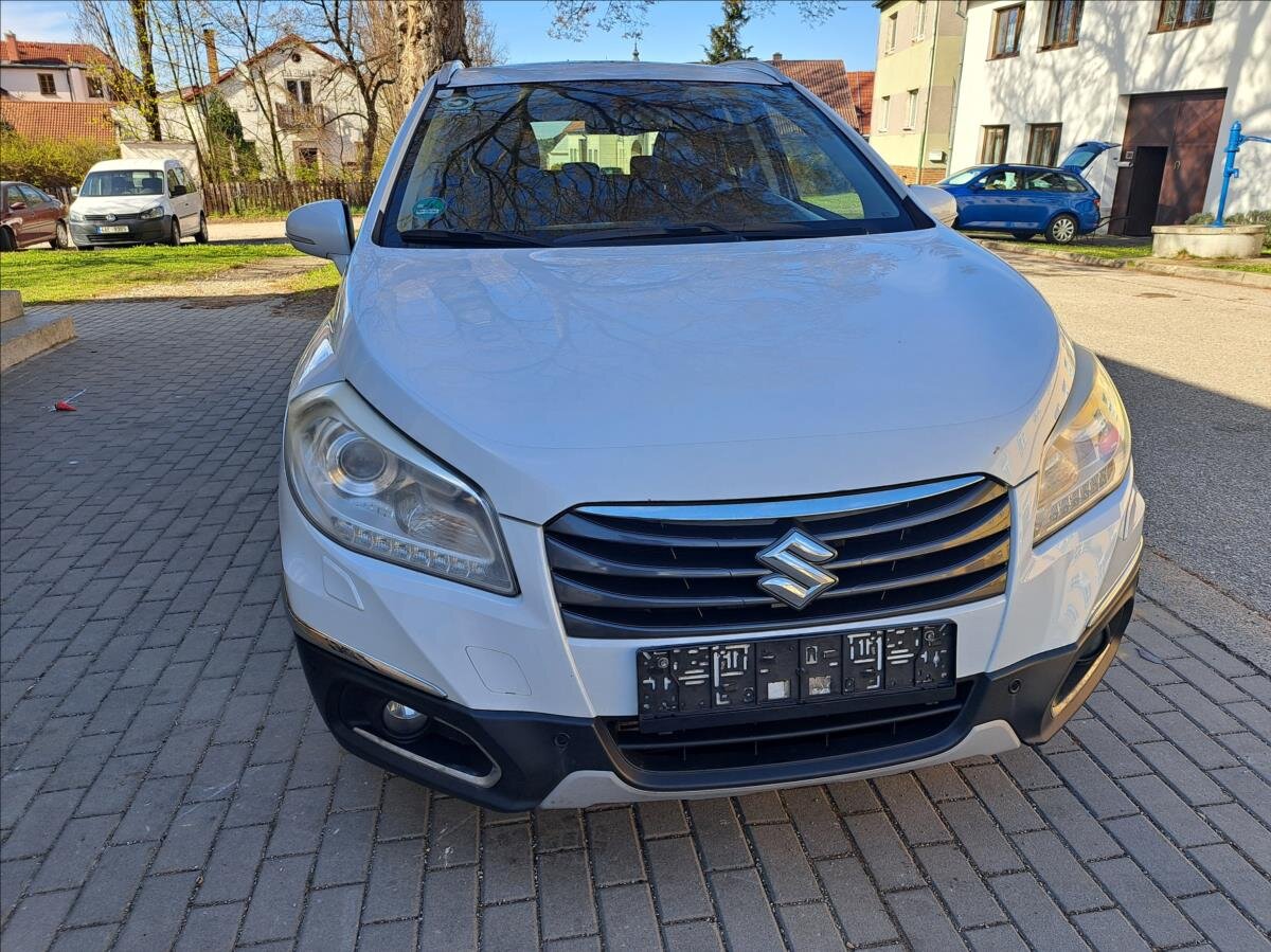 Suzuki SX4 S-Cross Hatchback 1,6 l 88 kw