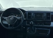 Volkswagen Multivan 5