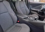 Toyota C-HR SUV / Terénní 1,8 l 103 kw