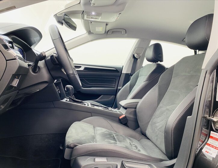 Volkswagen Arteon Liftback 2,0 l 140 kw