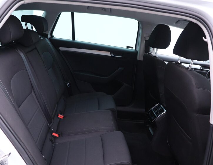 Škoda Superb Kombi 2,0 l 110 kw