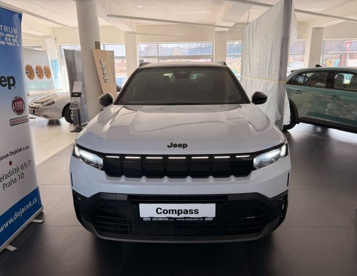 Jeep Compass SUV / Terénní 1,2 l 107 kw