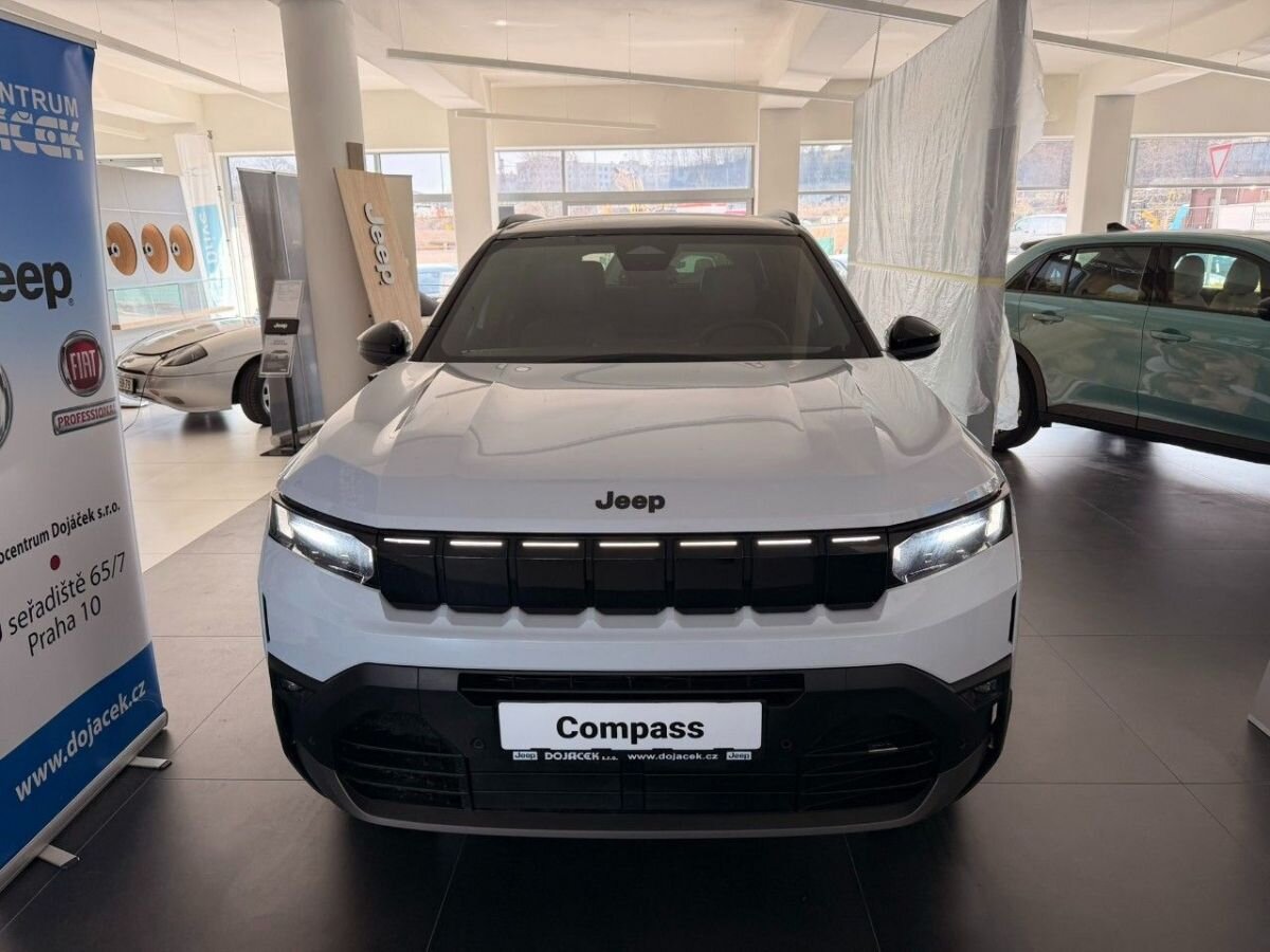 Jeep Compass SUV / Terénní 1,2 l 107 kw