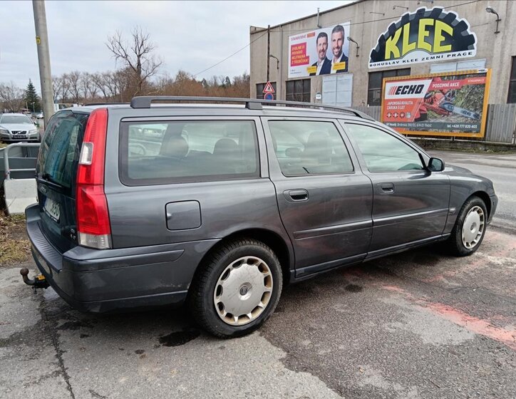 Volvo V70 12