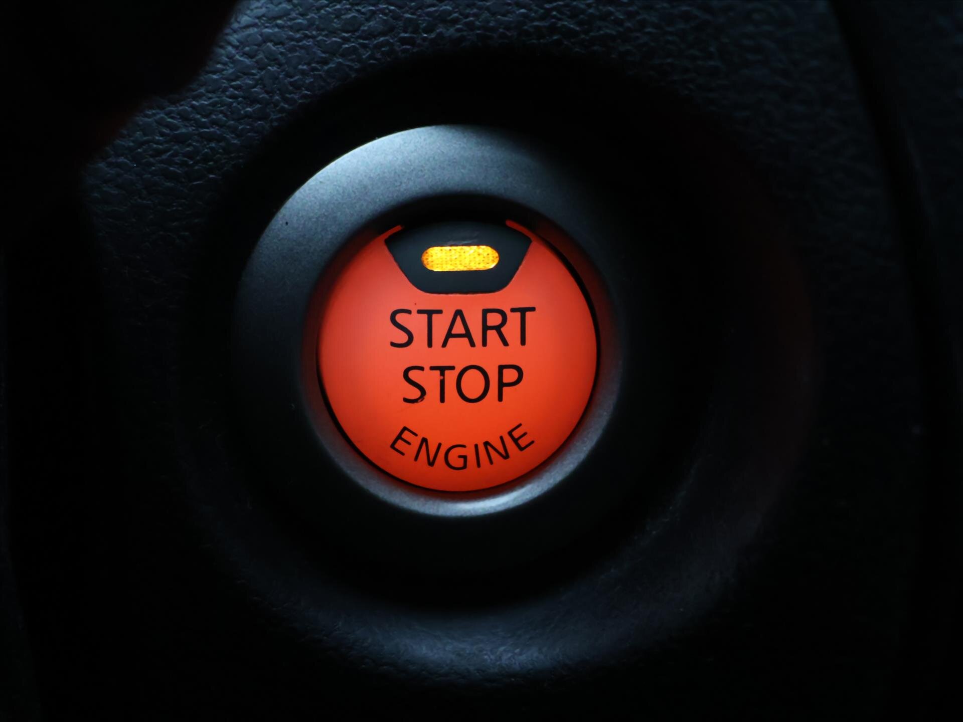 Nissan Juke SUV 1,6 l 140 kw