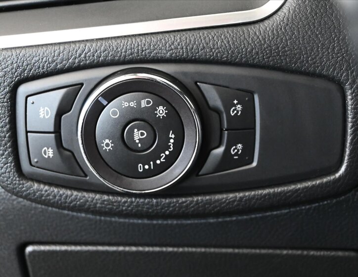 Ford S-MAX MPV 2,0 l 110 kw