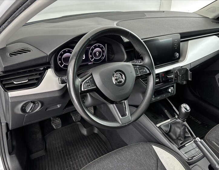 Škoda Scala Hatchback 1,6 l 85 kw