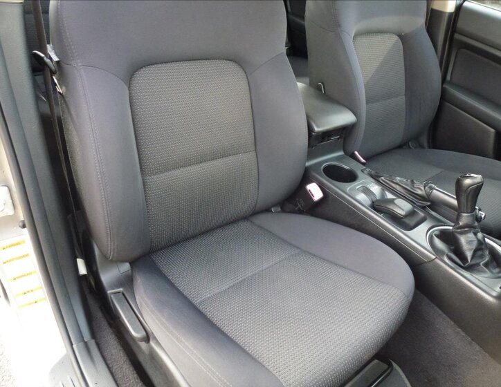 Subaru Legacy Kombi 2,0 l 121 kw