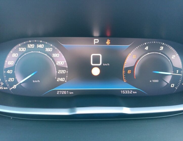 Peugeot 5008 SUV / Terénní 1,5 l 96 kw