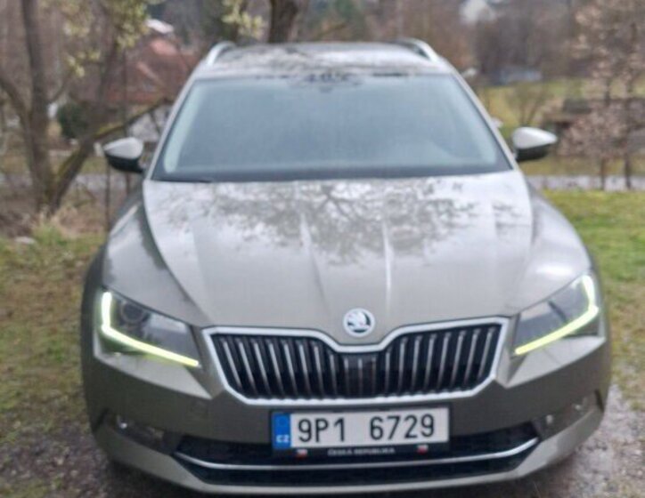 Škoda Superb Kombi 0,0 88 kw