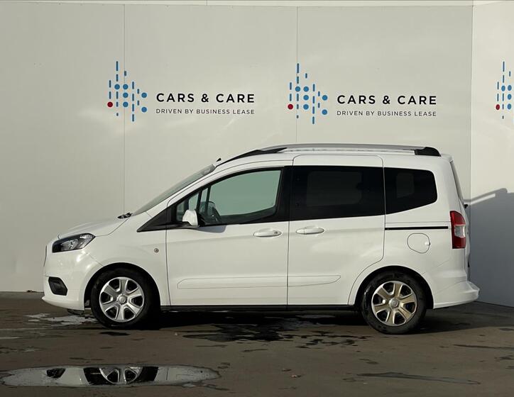 Ford Tourneo Courier 2