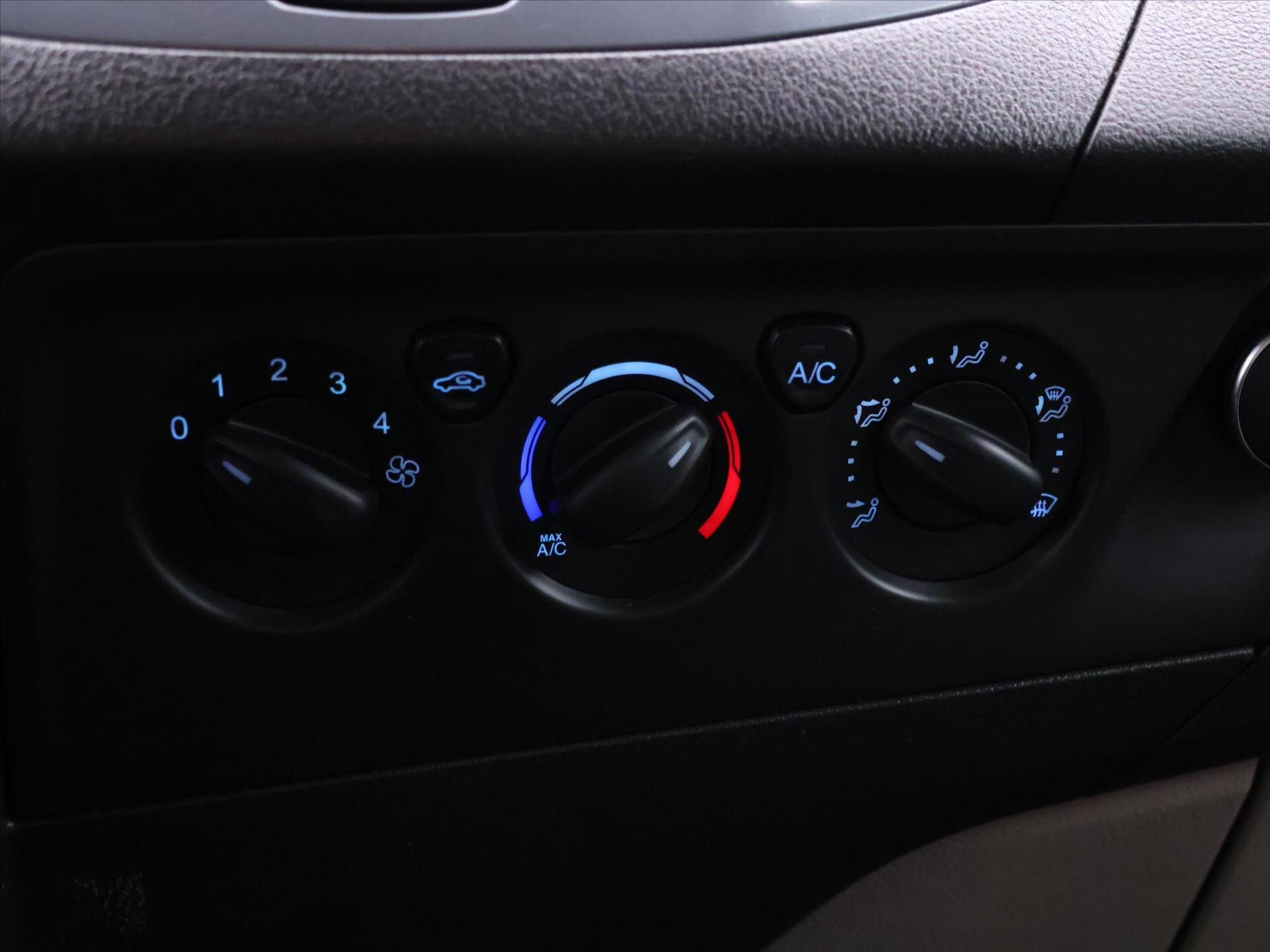 Ford Tourneo Custom MPV 2,2 l 114 kw