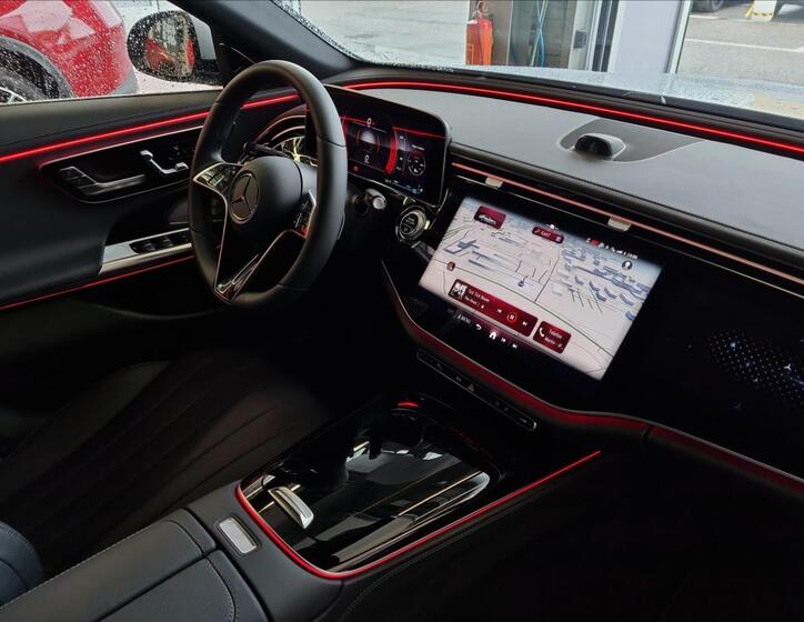 Mercedes-Benz Třídy E 18