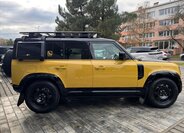 Land Rover Defender 11