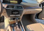 Mercedes-Benz Třídy C Kombi 2,1 l 100 kw