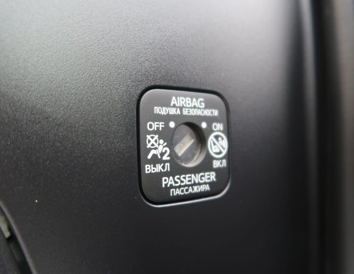 Toyota RAV4 SUV / Terénní 2,5 l 131 kw