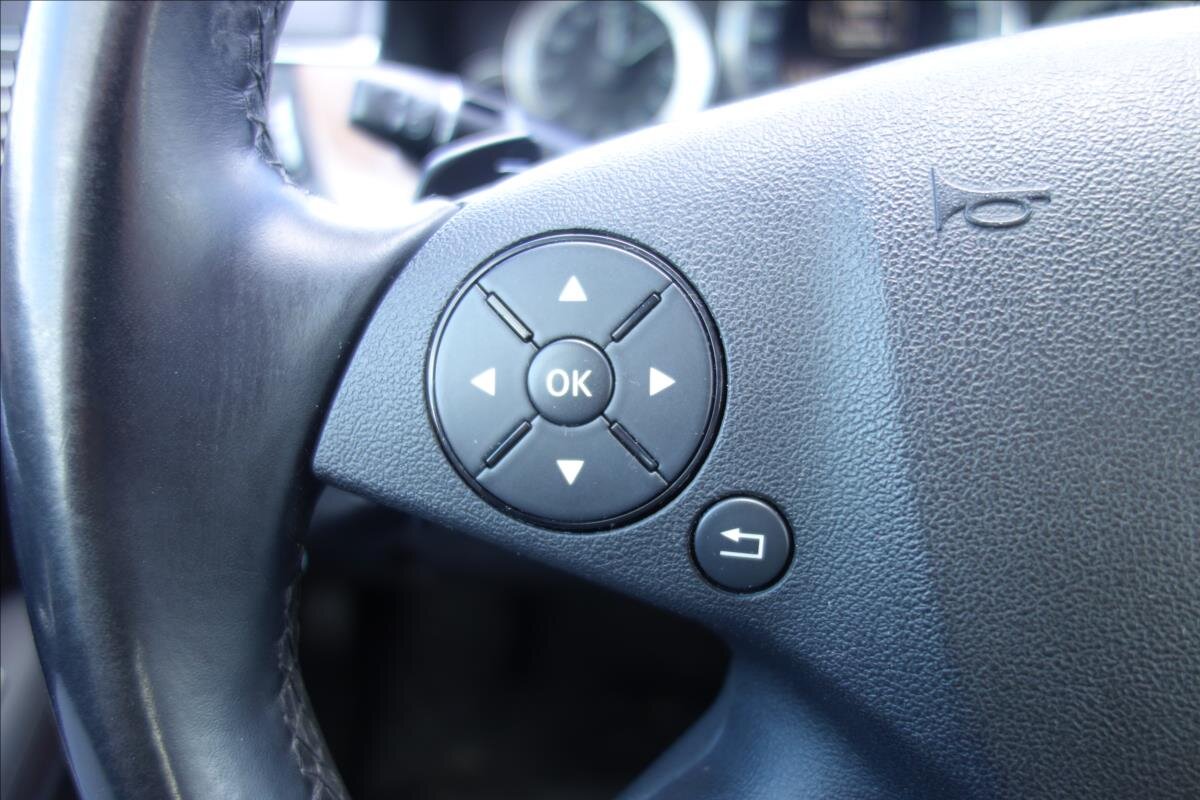 Mercedes-Benz Třídy E Kombi 3,0 l 195 kw