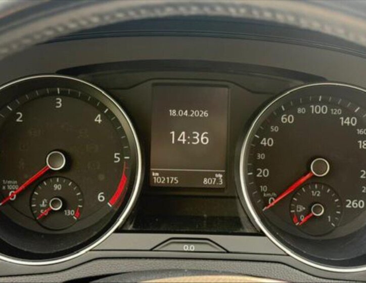 Volkswagen Passat Ostatní 1,6 l 88 kw