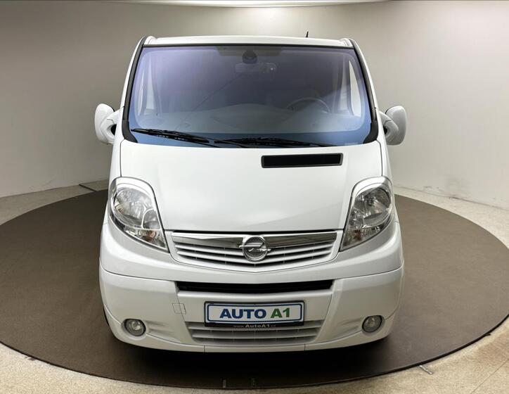 Opel Vivaro 2