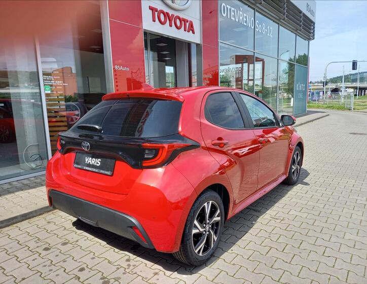 Toyota Yaris 4