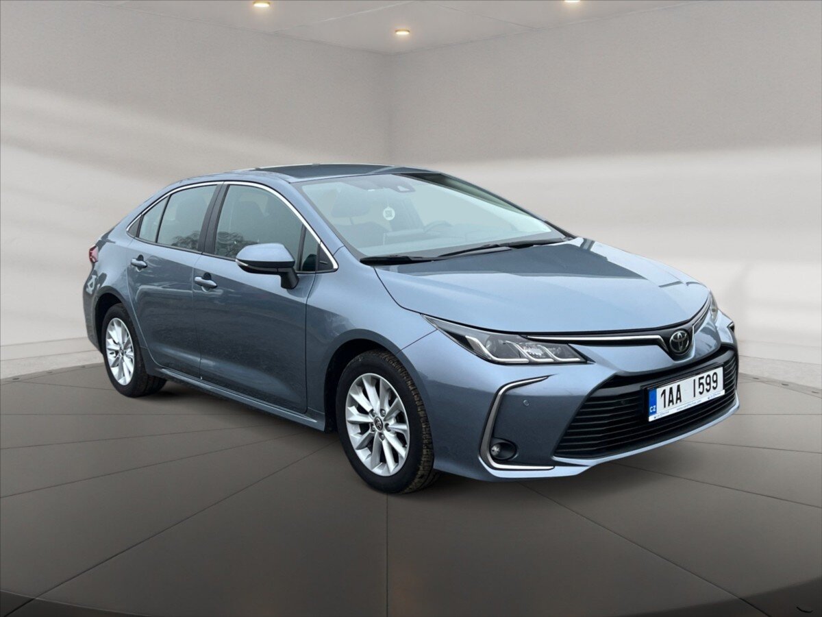 Toyota Corolla Sedan / Limuzína 1,5 l 92 kw