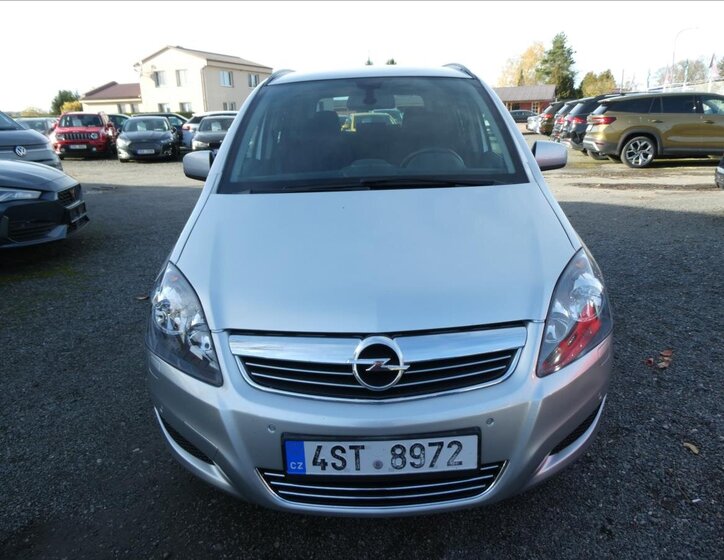 Opel Zafira 2