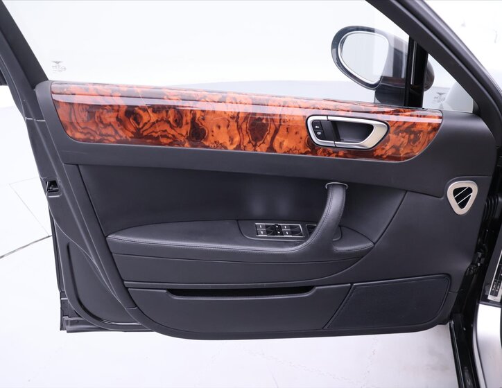 Bentley Continental Flying Spur Sedan / Limuzína 6,0 l 412 kw