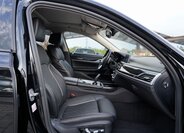 BMW Řada 7 Sedan / Limuzína 4,4 l 390 kw